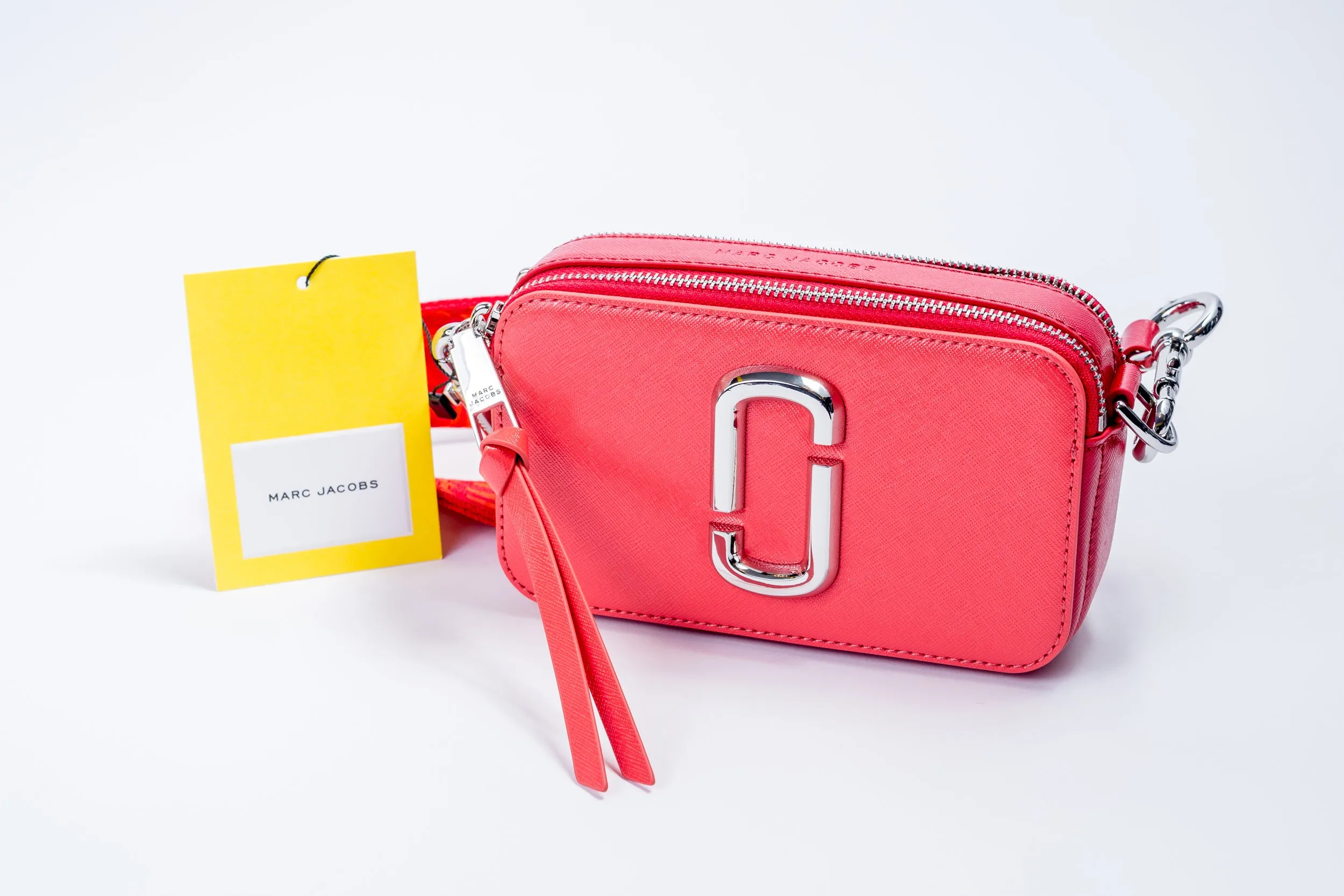 Marc Jacobs Snapshot - Red